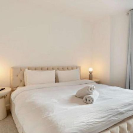 Stunning 2 Bedroom Flat Camden Лондон Екстериор снимка